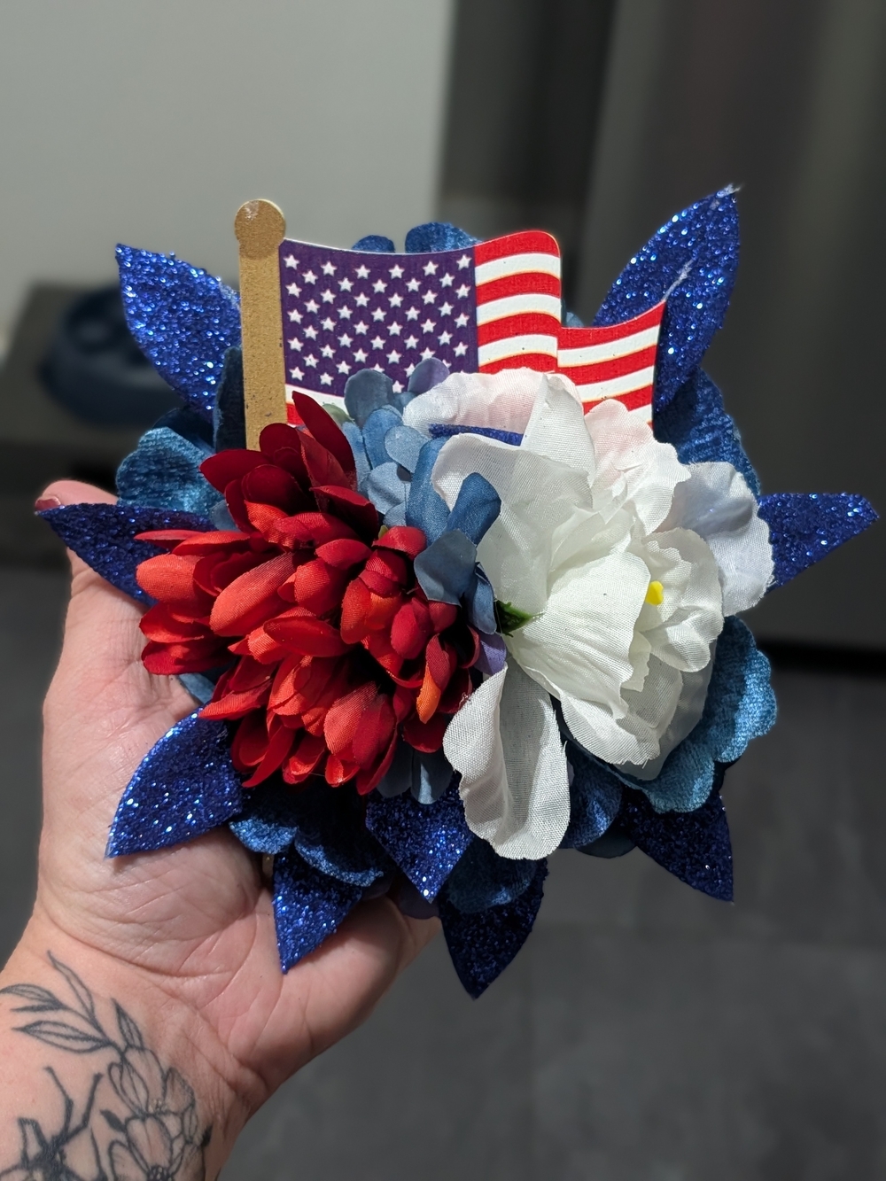 Patriotic Floral Hair Clip with Blue Glitter Leaves